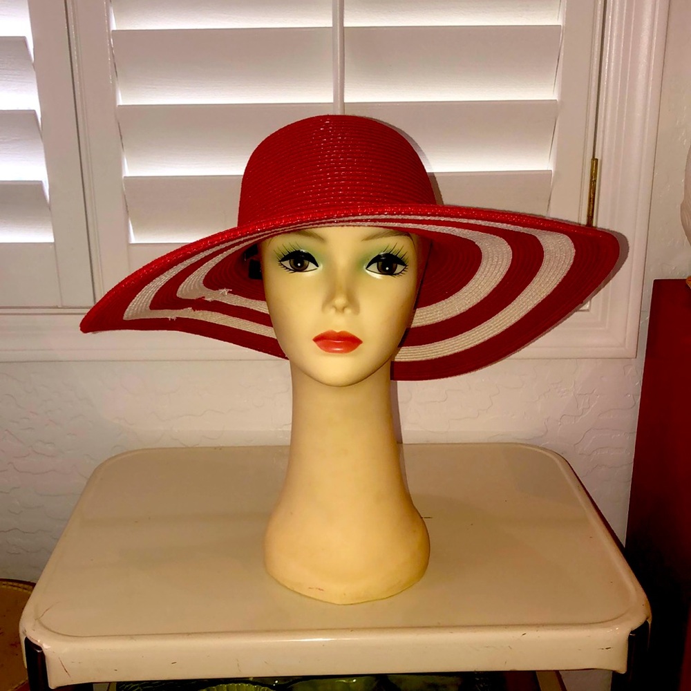 NWT Red & White stripped Paper Straw Magid Hats Diane’s Sz. OS